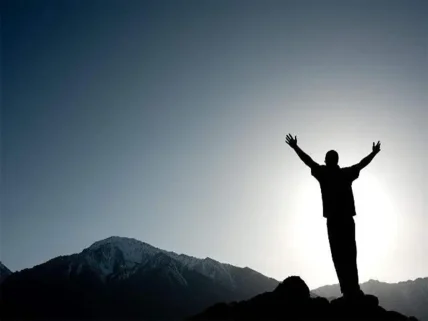 货代业务员生存实录：心理抗压强度堪比核潜艇，身体变化堪比川剧变脸