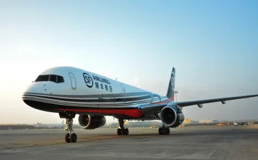 钢翼破晓：顺丰航空的物流革命
